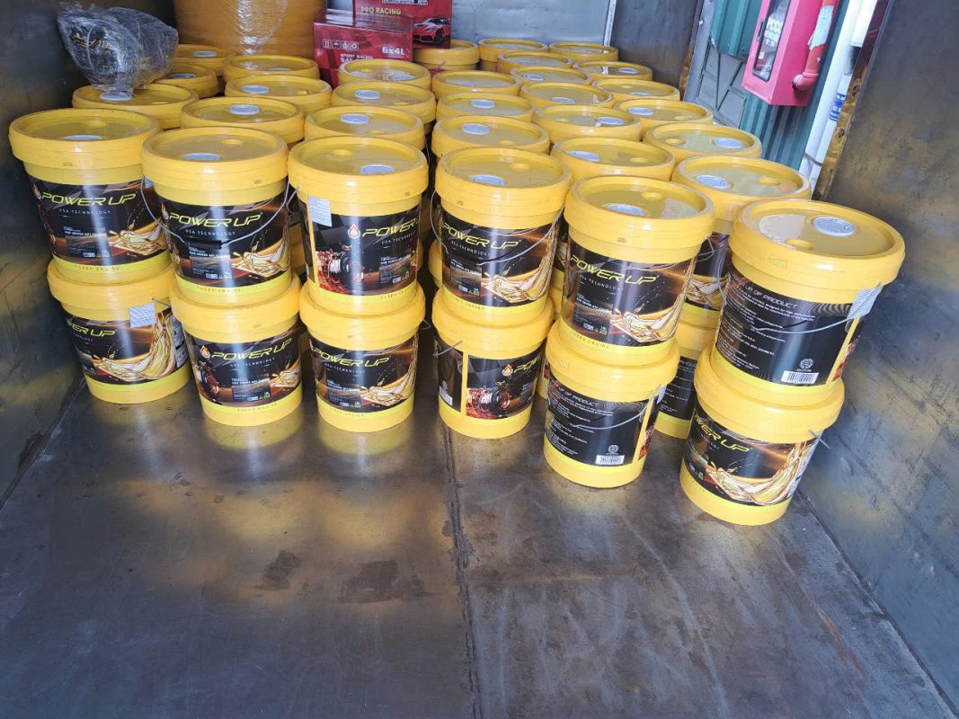 Mua Nhớt Power Up Máy Xúc Chính Hãng Ở Đâu