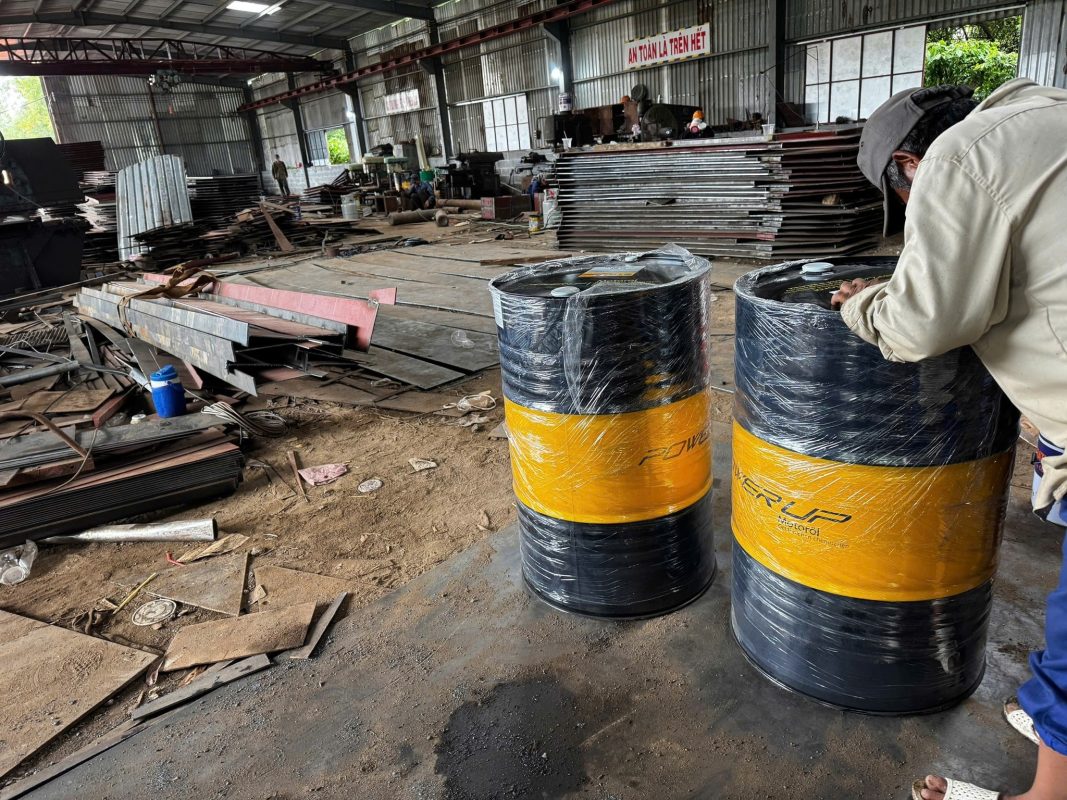 nhớt Power Up thủy lực VG68 phuy 200 L