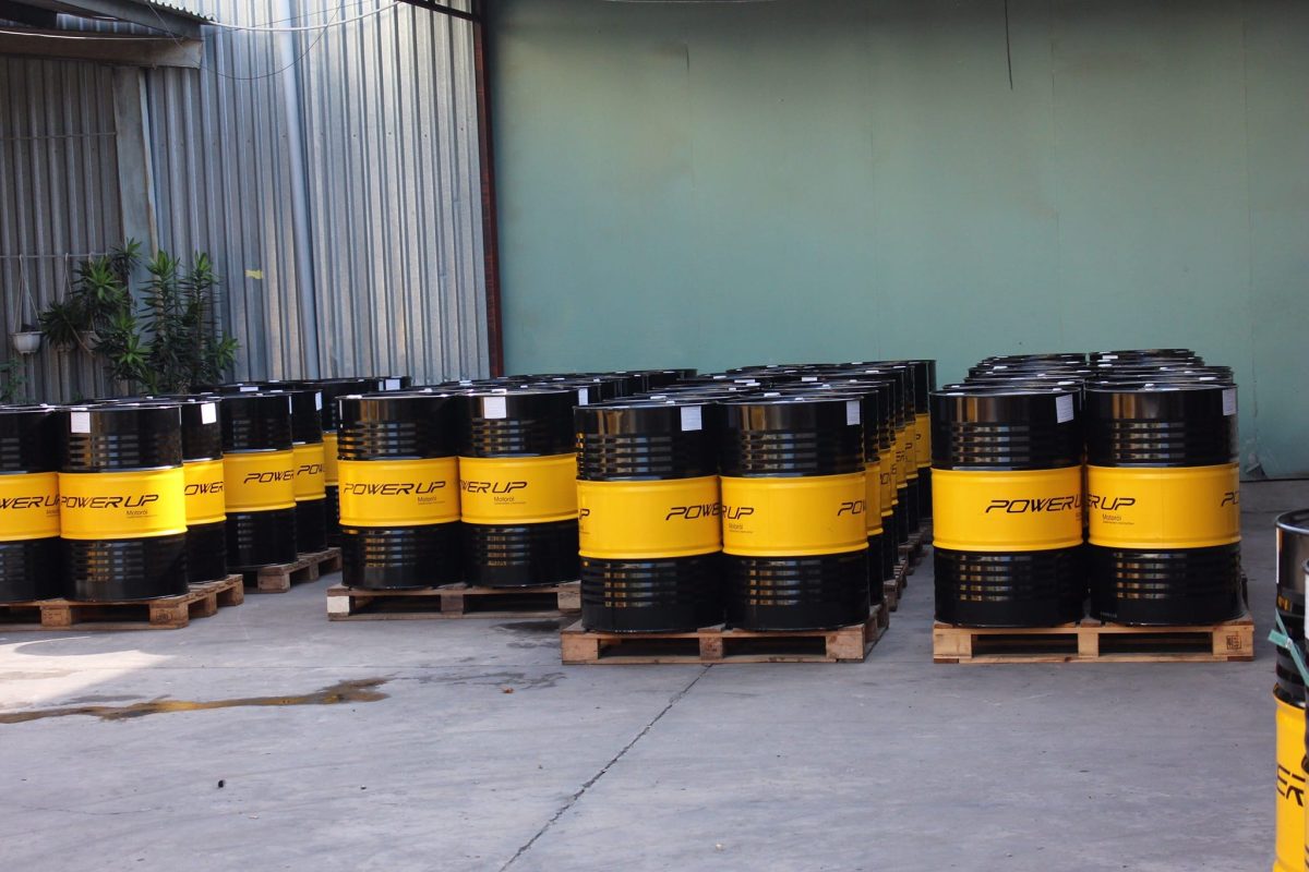 Phuy nhớt Power Up thủy lực VG68 nhập khẩu chính hãng